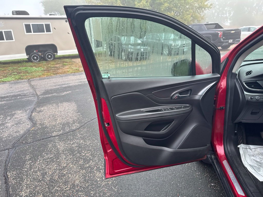 Used 2019 Buick Encore Sport Touring w/ Safety Package AWD/4WD image 9