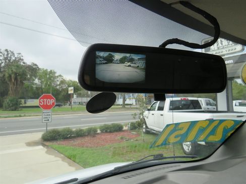 Used 2023 GMC Savana 2500 G2500 w/ Driver Convenience Package image 9