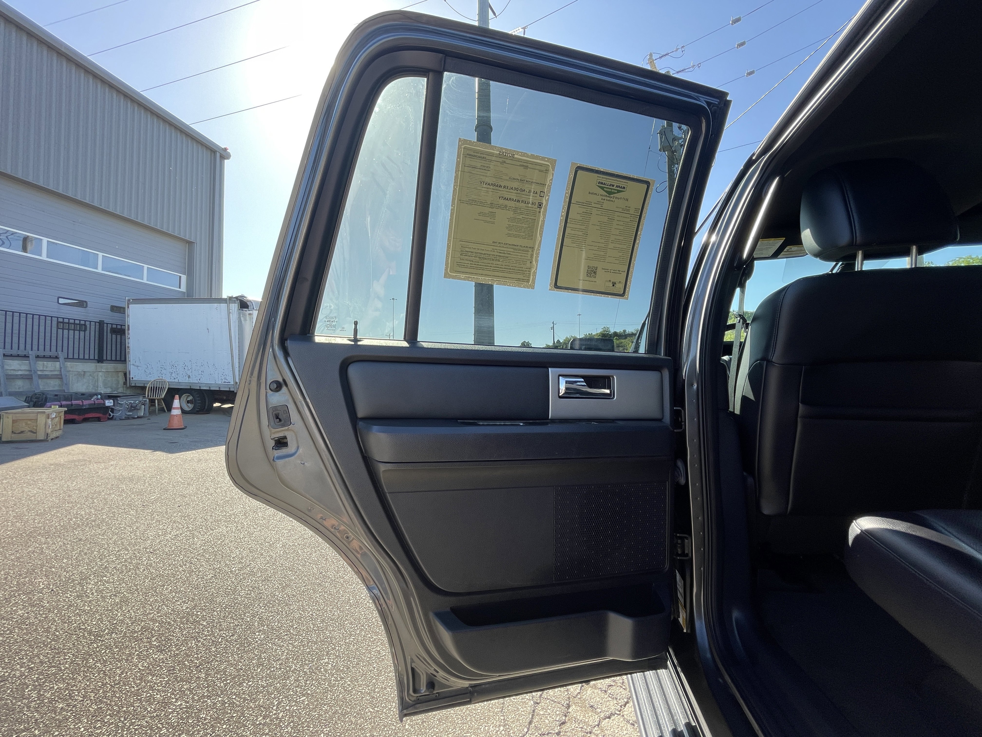 Used 2017 Ford Expedition Limited AWD/4WD image 27