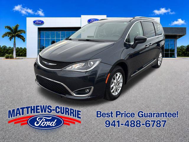Used 2020 Chrysler Pacifica Touring-L FWD image 7