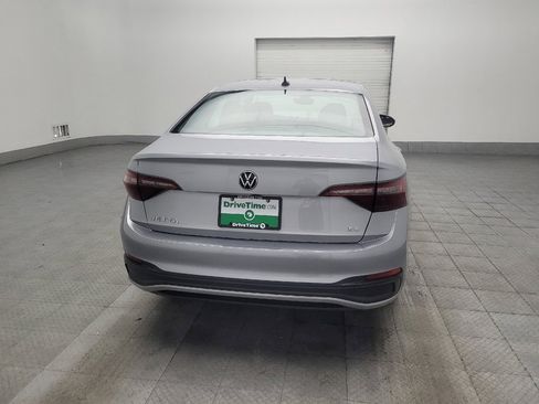 Used 2023 Volkswagen Jetta SE FWD image 7