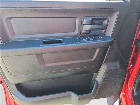 Used 2016 RAM 1500 Express w/ Popular Equipment Group image 9