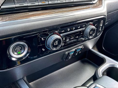 Used 2023 Chevrolet Silverado 1500 LT Trail Boss w/ Protection Package image 32