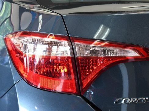 Used 2017 Toyota Corolla LE FWD image 13