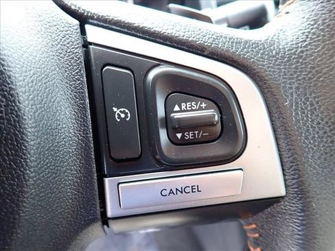 Used 2017 Subaru Crosstrek 2.0i Premium AWD/4WD image 16