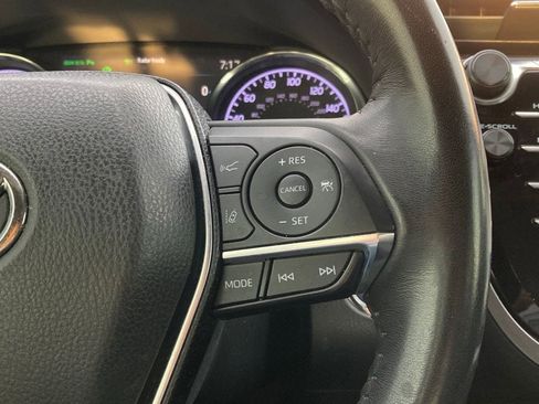 Used 2019 Toyota Camry XLE w/ Driver Assist Package FWD image 16