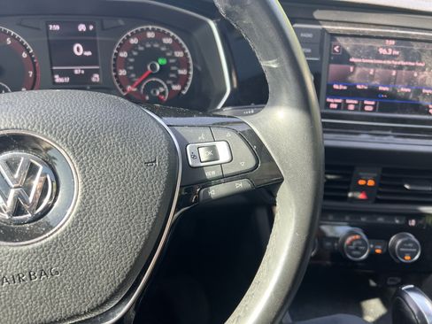 Used 2019 Volkswagen Jetta SE FWD image 18