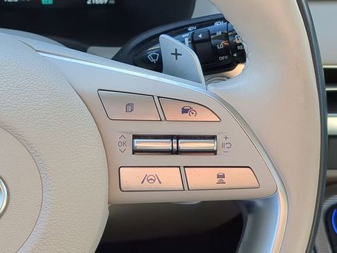 Used 2024 Hyundai Palisade Calligraphy image 22