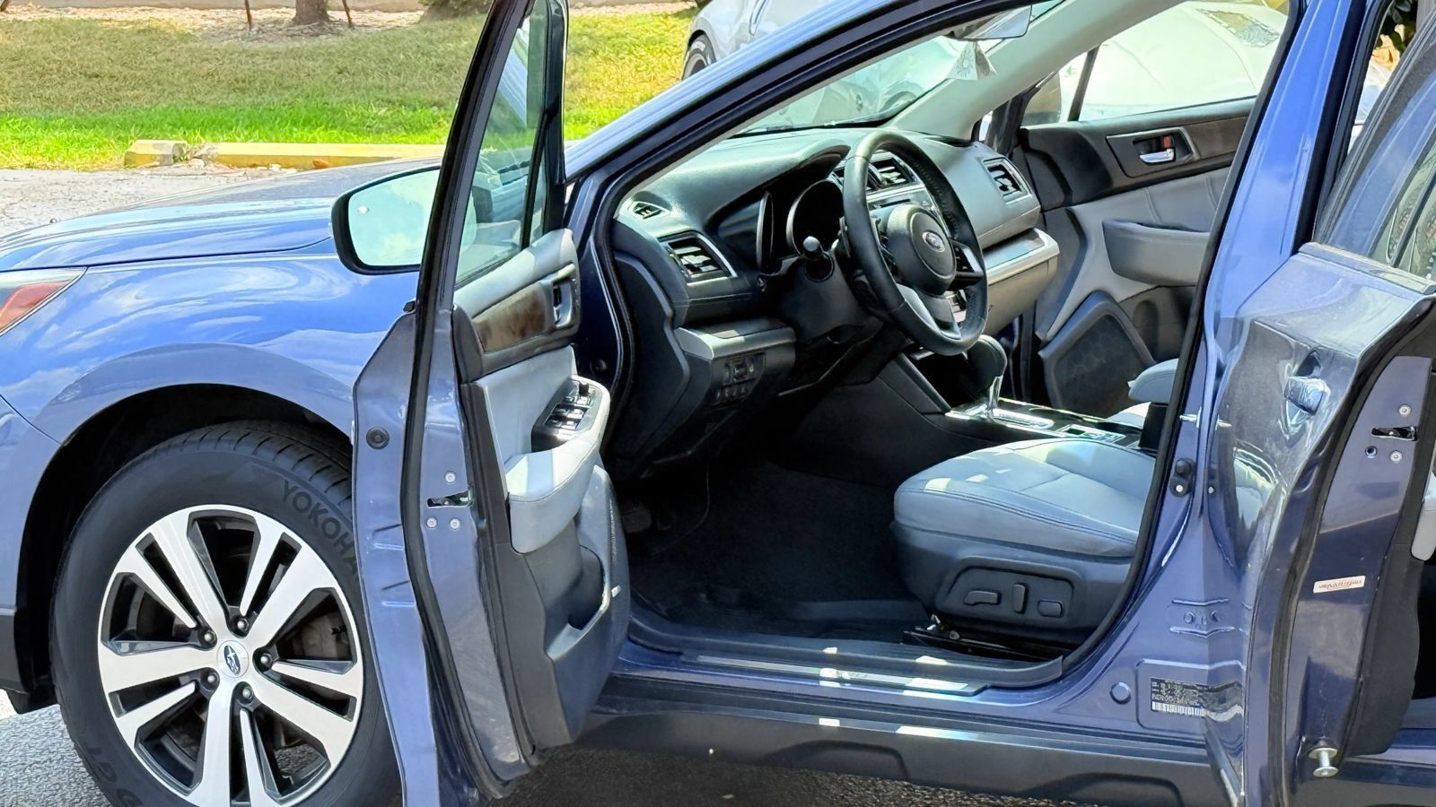 Used 2018 Subaru Outback 2.5i Limited AWD/4WD image 10
