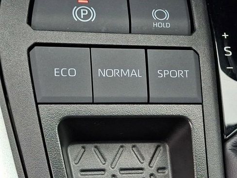 Used 2024 Toyota RAV4 LE image 25