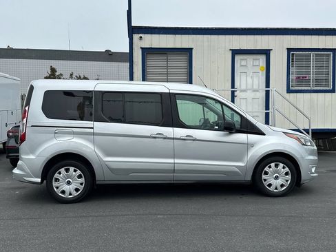 Certified 2021 Ford Transit Connect XLT FWD image 2