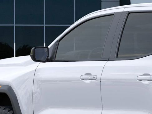 New 2025 GMC Canyon Elevation w/ Convenience Package image 12