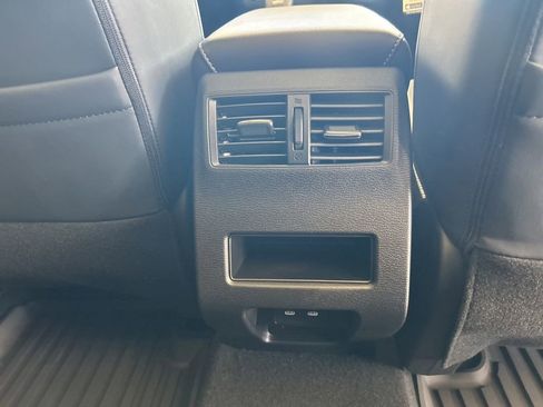 New 2026 Mitsubishi Outlander SE image 28