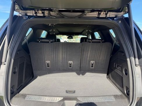 Used 2023 GMC Yukon Denali image 5
