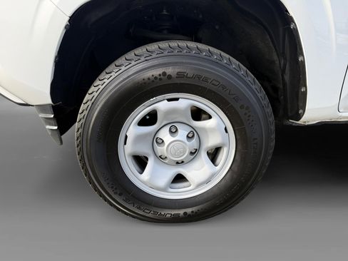 Used 2023 Toyota Tacoma SR5 image 9