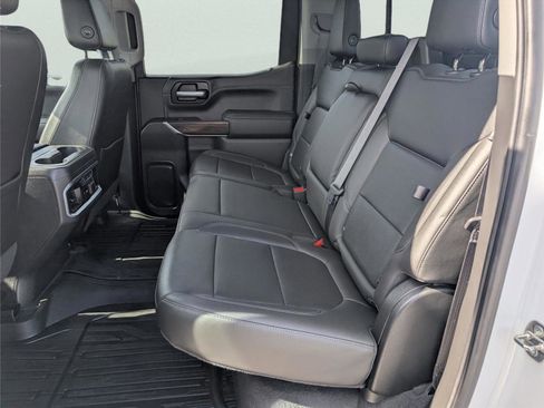 Used 2020 GMC Sierra 1500 SLT w/ SLT Premium Plus Package image 32