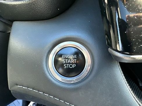 Certified 2024 Toyota Highlander XLE AWD/4WD image 39