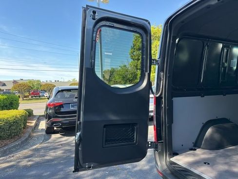 Used 2026 Mercedes-Benz Sprinter 2500 image 33