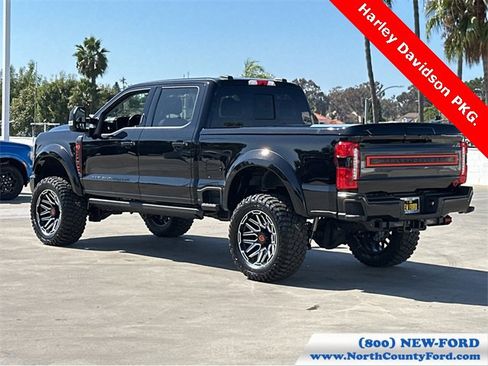 New 2026 Ford F250 Lariat w/ Black Appearance Package image 4