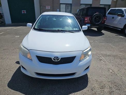 Used 2010 Toyota Corolla LE FWD image 2
