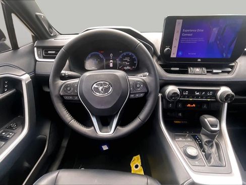 Used 2025 Toyota RAV4 XSE w/ Advanced Technology Package AWD/4WD image 6