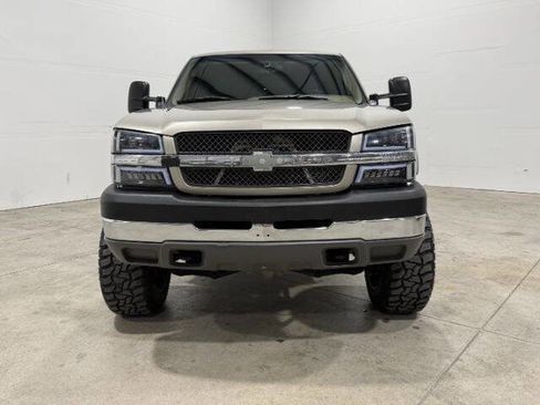 Used 2003 Chevrolet Silverado 2500 LS w/ Snow Plow Prep Package image 3