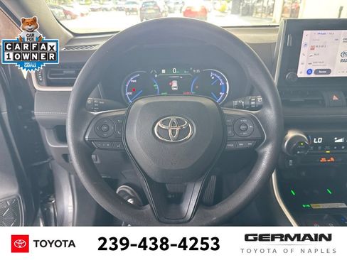 Used 2024 Toyota RAV4 XLE AWD/4WD image 17