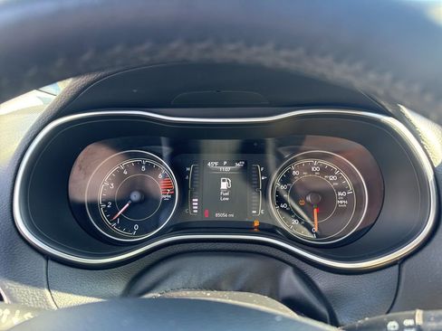 Used 2019 Jeep Cherokee Latitude w/ Cold Weather Group image 22