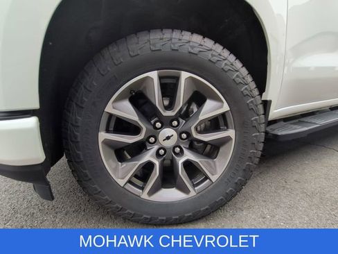 Used 2022 Chevrolet Silverado 1500 RST AWD/4WD image 34