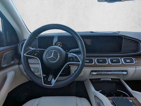 Certified 2025 Mercedes-Benz GLE 450 4MATIC image 18