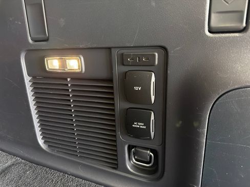 Used 2025 Ford Expedition Max Active AWD/4WD image 13