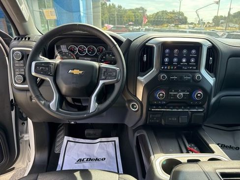 Used 2022 Chevrolet Silverado 1500 LTZ w/ LTZ Premium Package image 24
