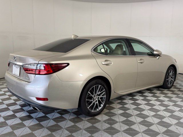 Used 2016 Lexus ES 350 w/ Luxury Package w/Wood Trim FWD image 8