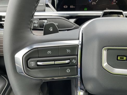 New 2025 GMC Sierra EV Denali image 28