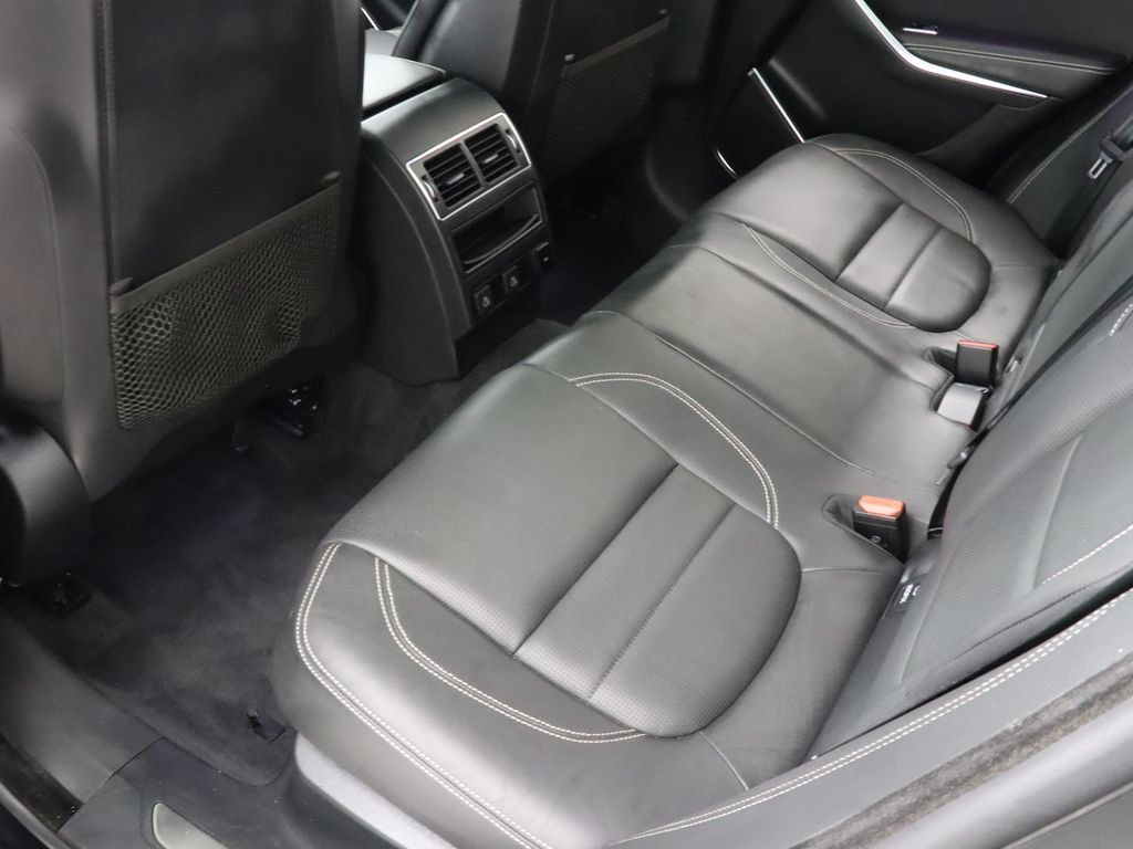 Used 2024 Jaguar F-PACE R-Dynamic S AWD/4WD image 32