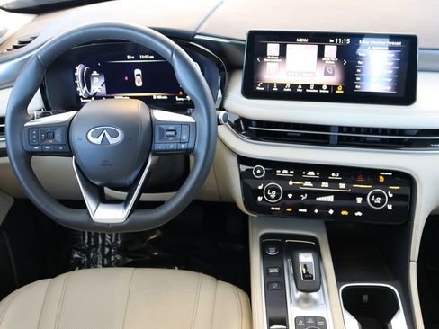 Certified 2025 INFINITI QX60 Luxe image 22