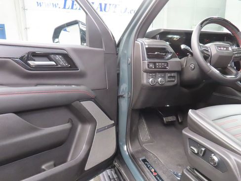 Used 2026 GMC Yukon XL AT4 Ultimate AWD/4WD image 48