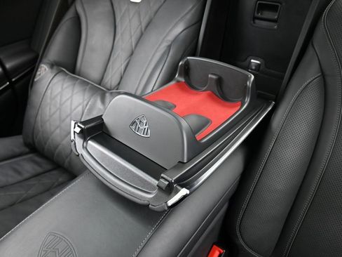 Used 2017 Mercedes-Benz Maybach S 600 image 32