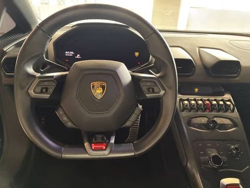 Used 2015 Lamborghini Huracan LP 610-4 image 7