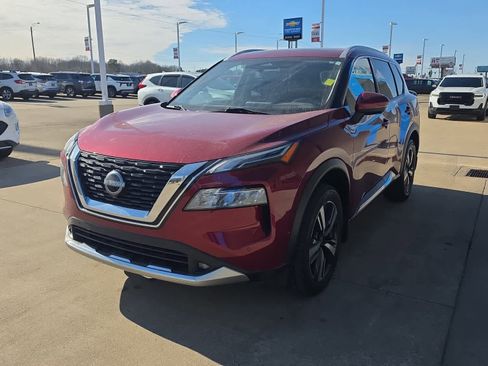 Used 2022 Nissan Rogue Platinum w/ Head-Up Display Package image 4