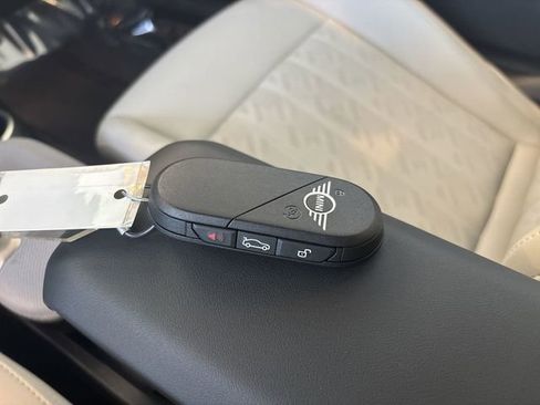 Used 2025 MINI Cooper S image 34