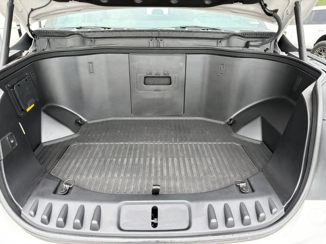 Used 2022 Ford F150 Lightning Platinum AWD/4WD image 16