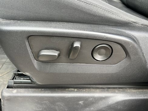 Used 2022 Chevrolet Silverado 1500 LT w/ Safety Package image 17