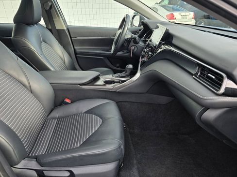 Used 2024 Toyota Camry SE image 42