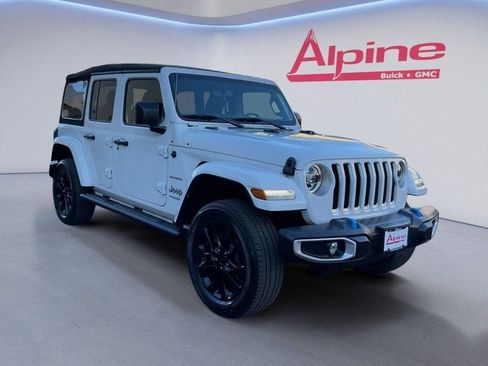 Used 2022 Jeep Wrangler Unlimited Sahara w/ Cold Weather Group image 7