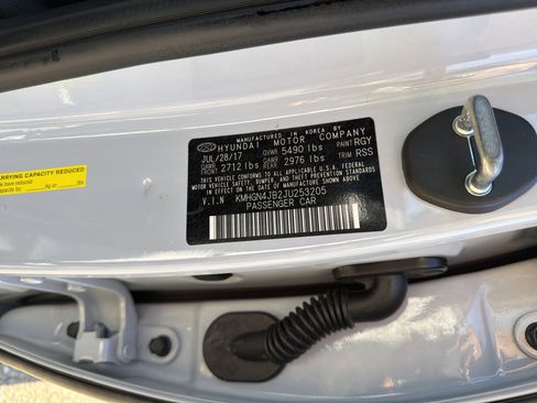 Used 2018 Genesis G80 3.3T Sport image 33