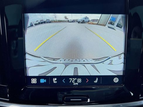 Used 2023 Volvo S90 B6 Plus image 19