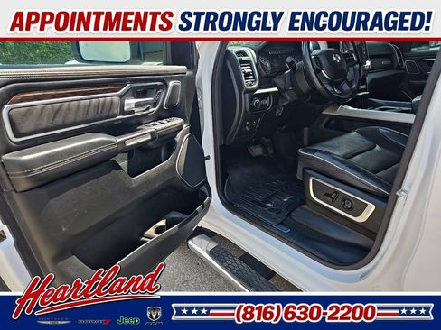 Used 2019 RAM 1500 Laramie AWD/4WD image 38