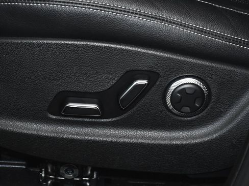 Used 2025 Genesis GV70 2.5T image 47