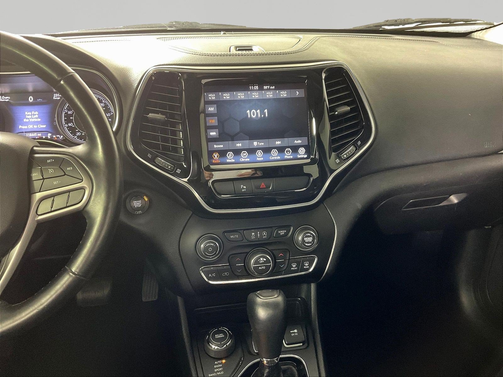 Used 2019 Jeep Cherokee Limited AWD/4WD image 9